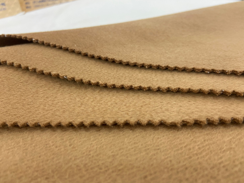 Coarse combed imitation cashmere pure wool fabric